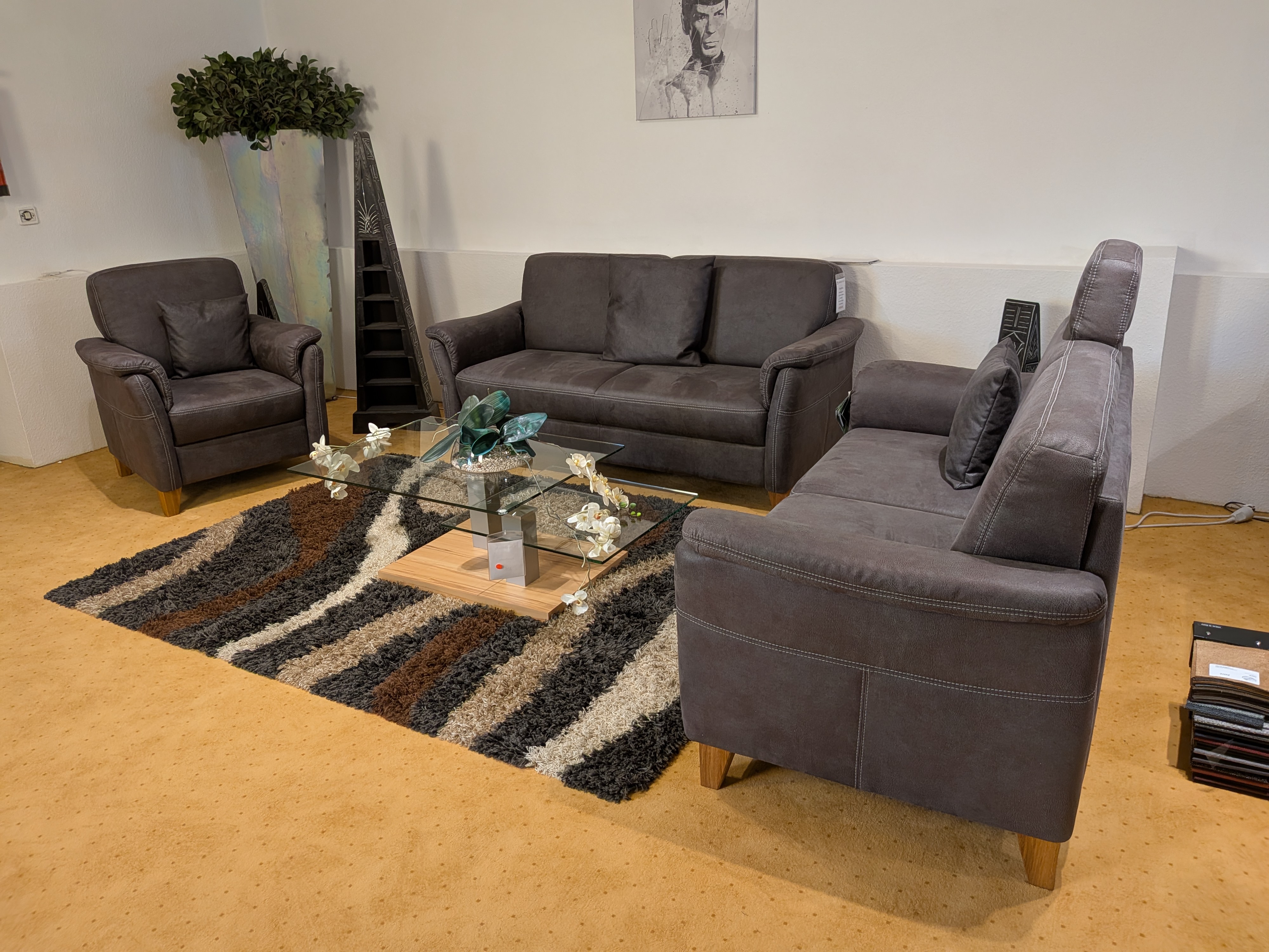 Möbel Sale mit Angeboten aus Küche, Esszimmer, Wohnen und Schlafen